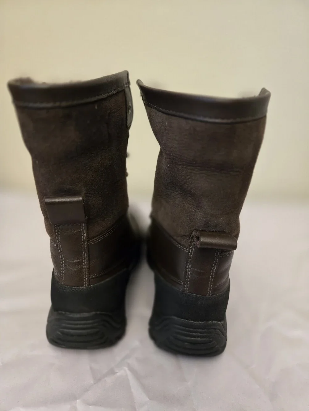 Ugg Adirondack II Womens Sz 6 Winter Boots Waterproof Vibram Warm Sherling